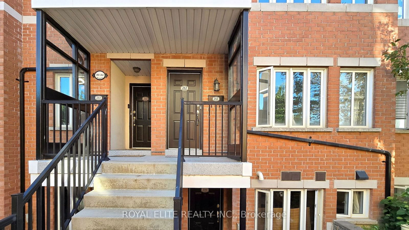 308 John St, unit 212 for rent