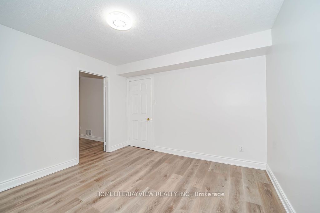 12 Poplar Cres, unit 34 for rent