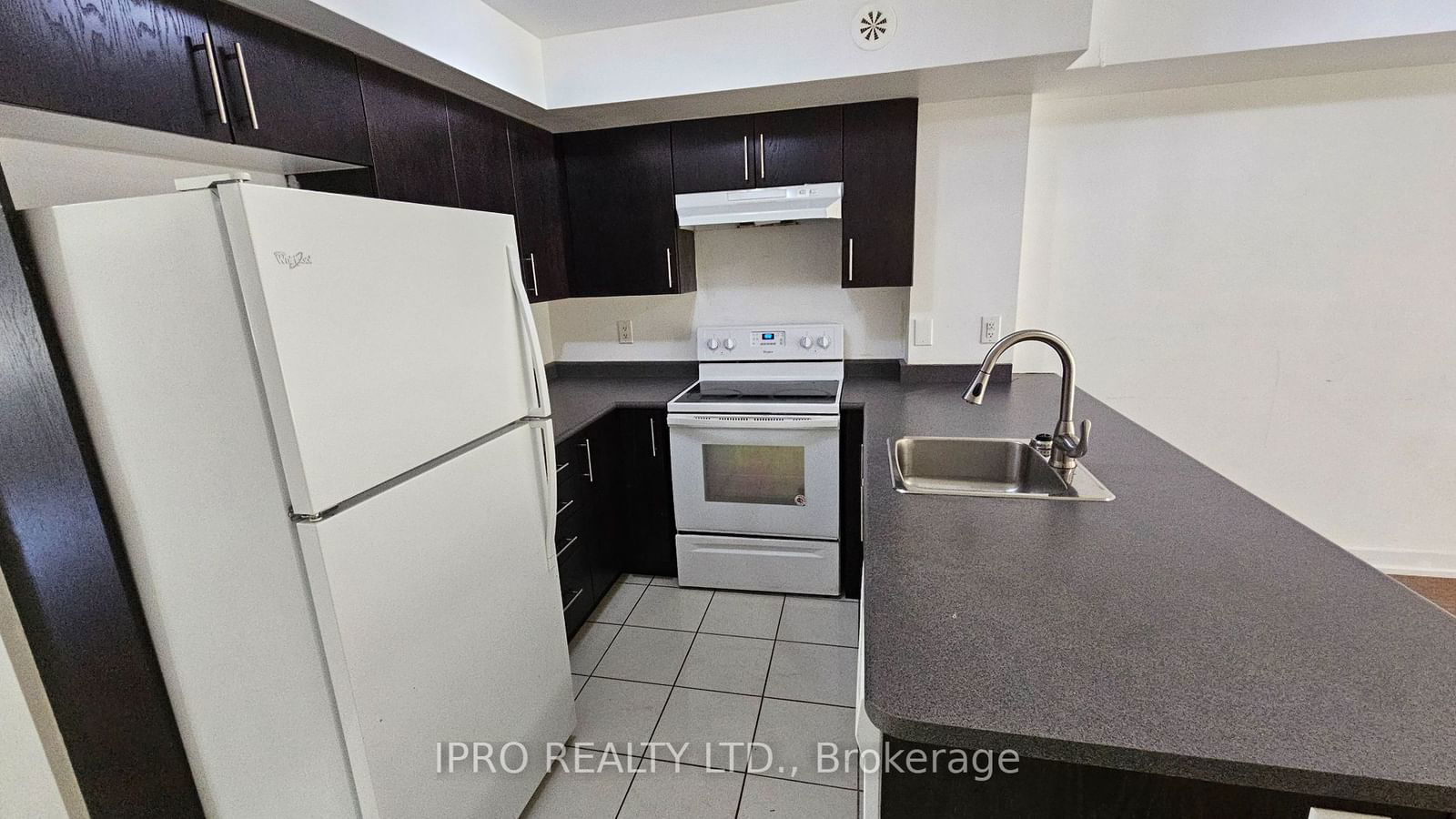 2 Blanche Lane, unit 914 for rent