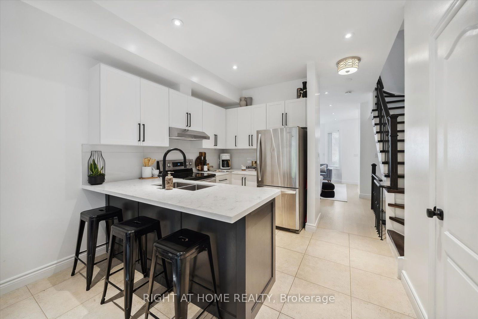 125 Hall St, unit 18 for sale