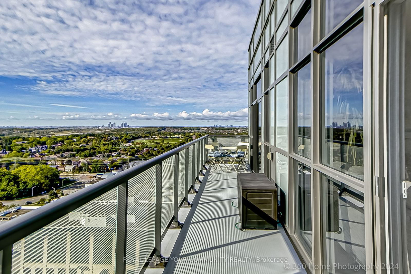 SkyCity Condos, Richmond Hill, Toronto