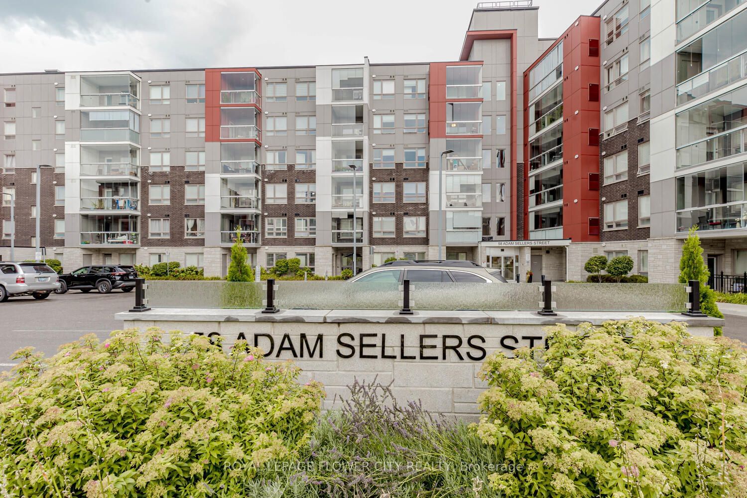 58 Adam Sellers St, unit 602 for sale