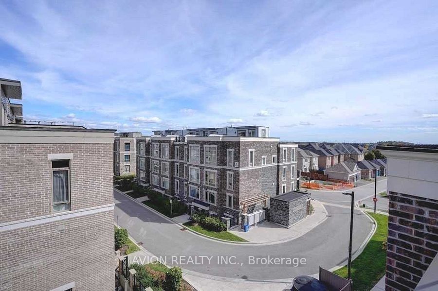 2 Dunsheath Way, unit 128 for rent