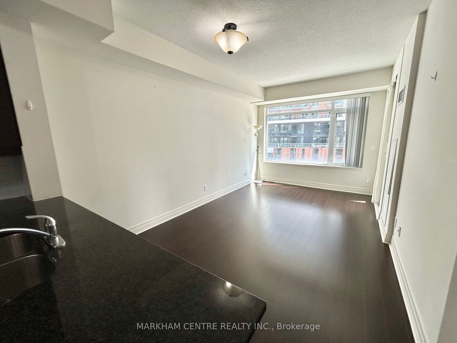 8110 Birchmount Rd E, unit 410 for rent