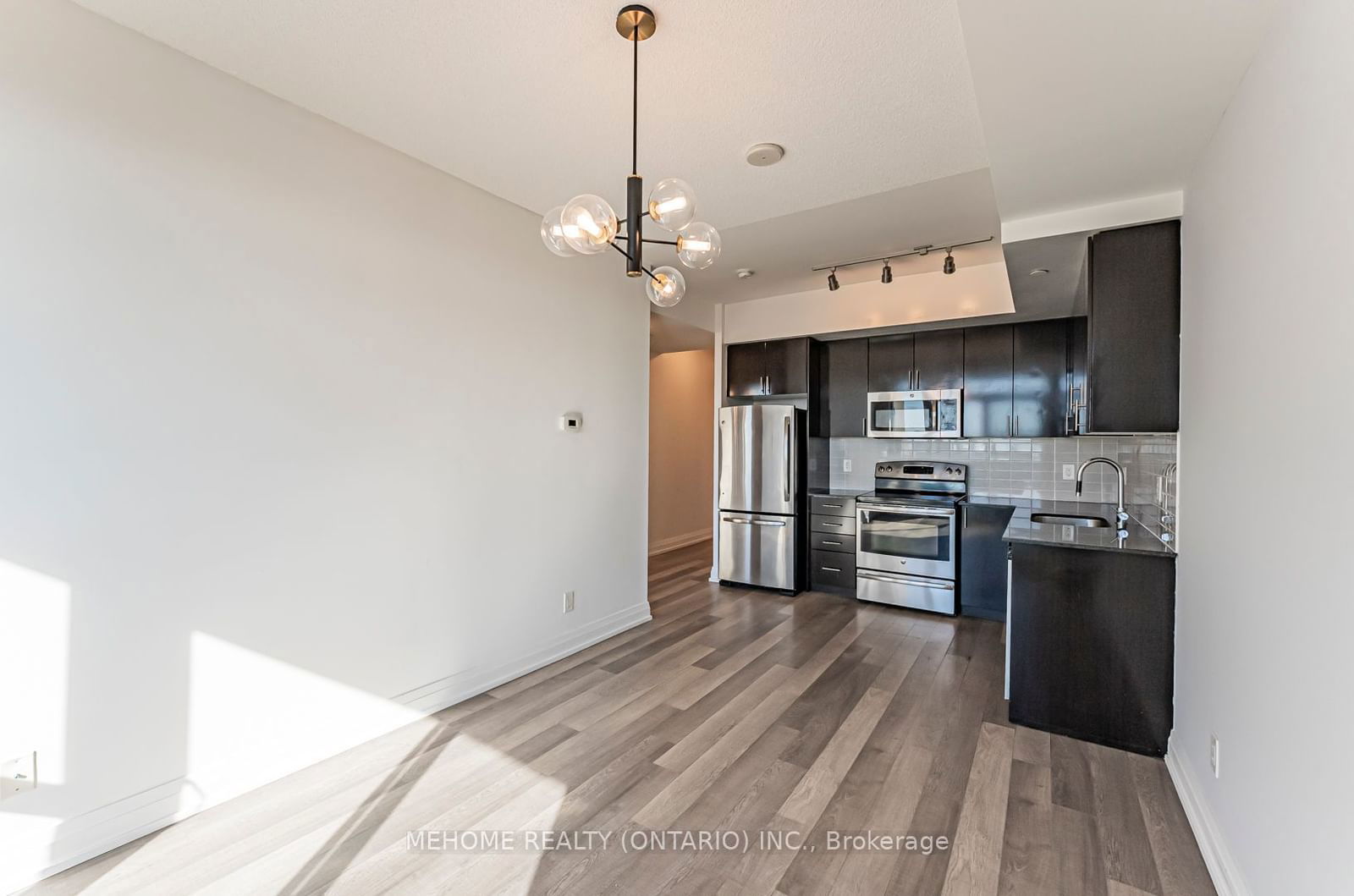 7165 Yonge St, unit 2208 for sale