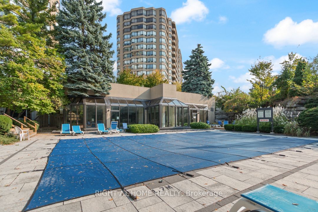 32 Clarissa Dr, unit 1528 for sale