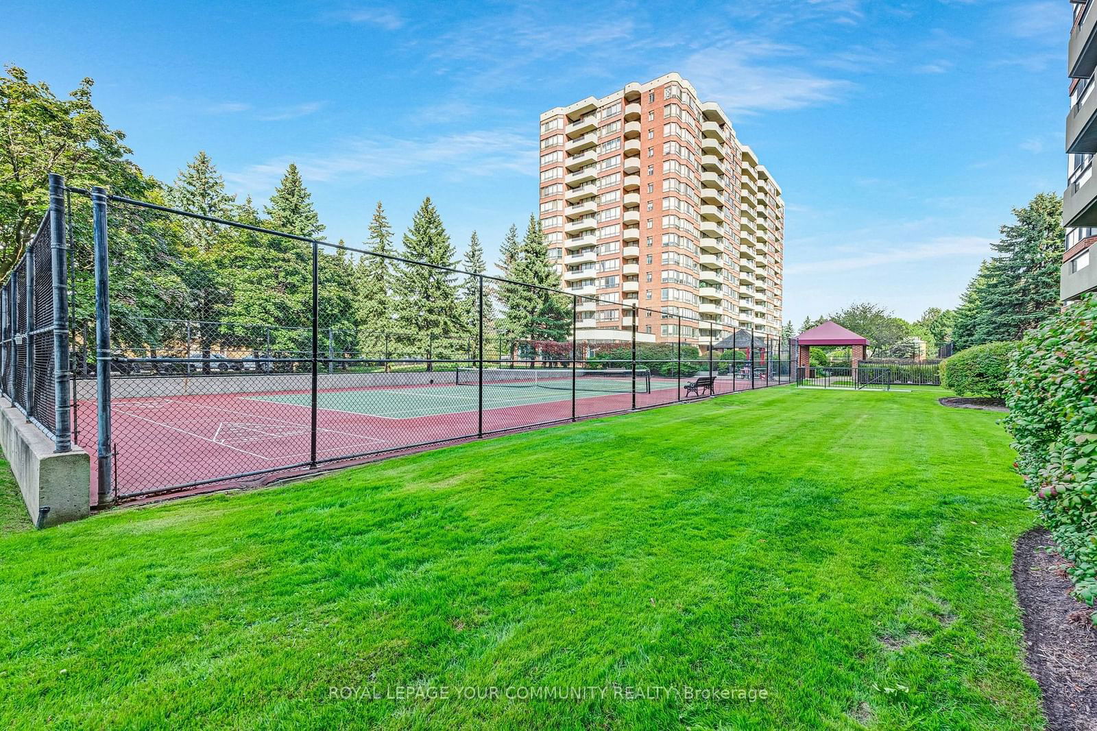 Observatory Lane Condo, Richmond Hill, Toronto