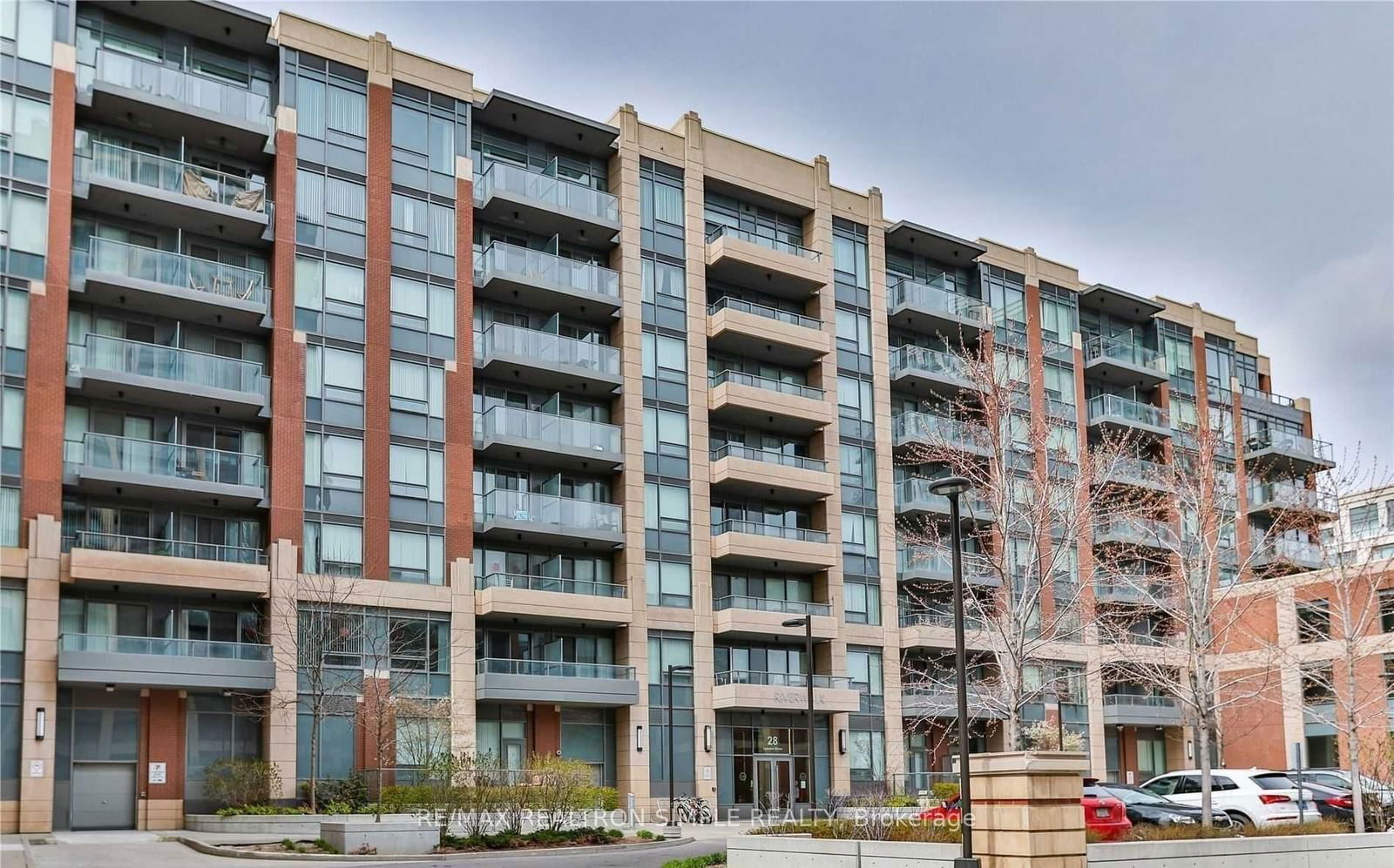 28 Uptown Dr, unit 707 for sale