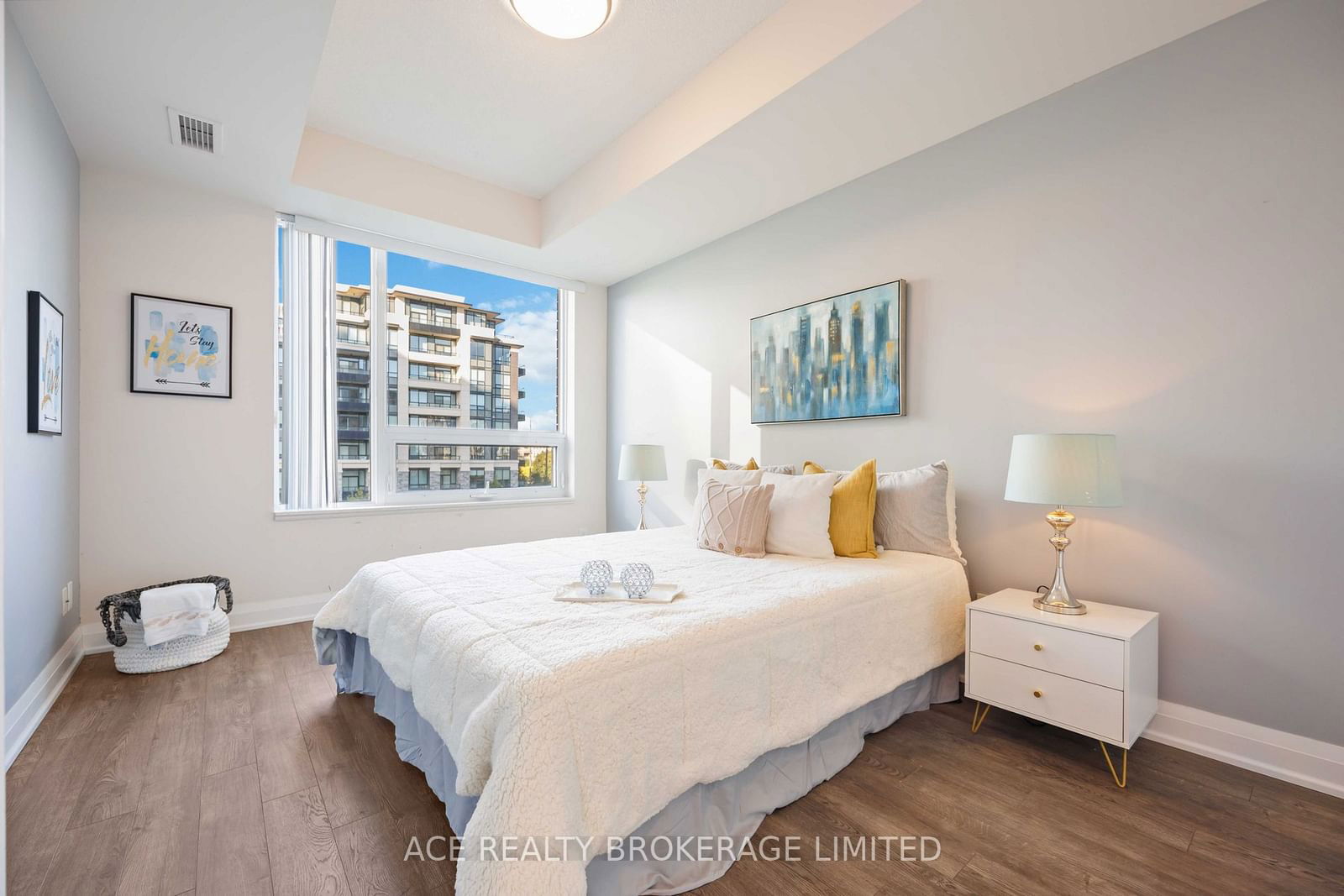 28 Uptown Dr, unit 306 for sale