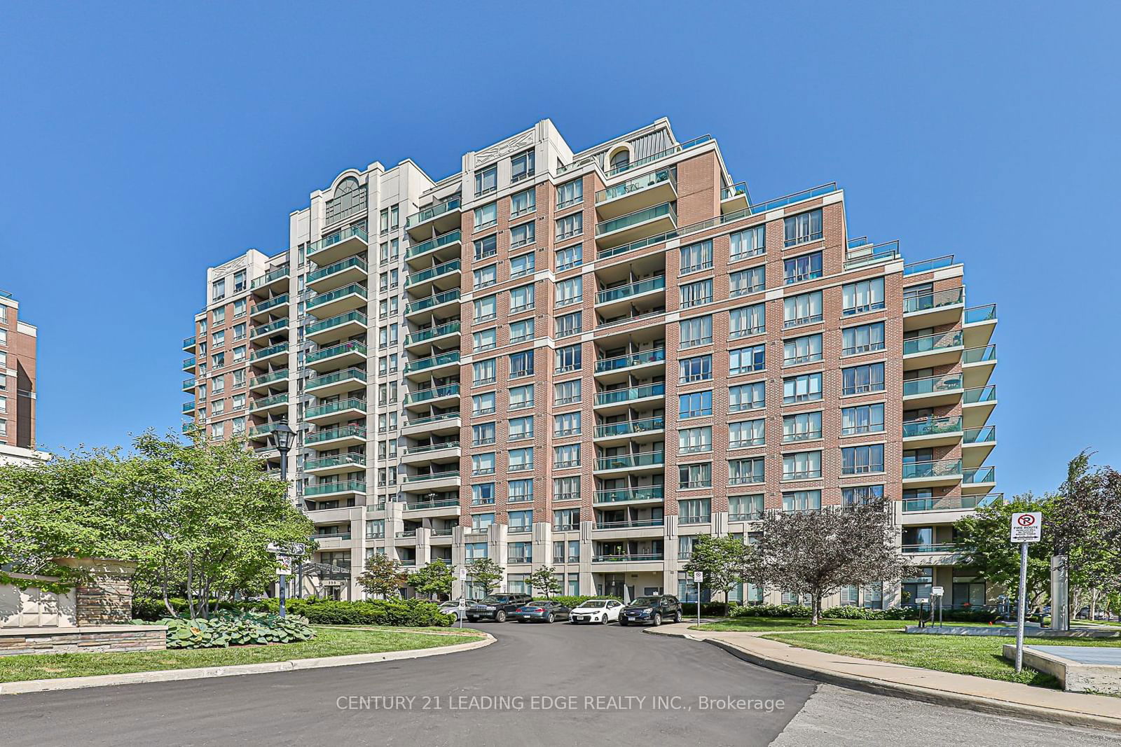 350 Red Maple Rd, unit PH5 for rent