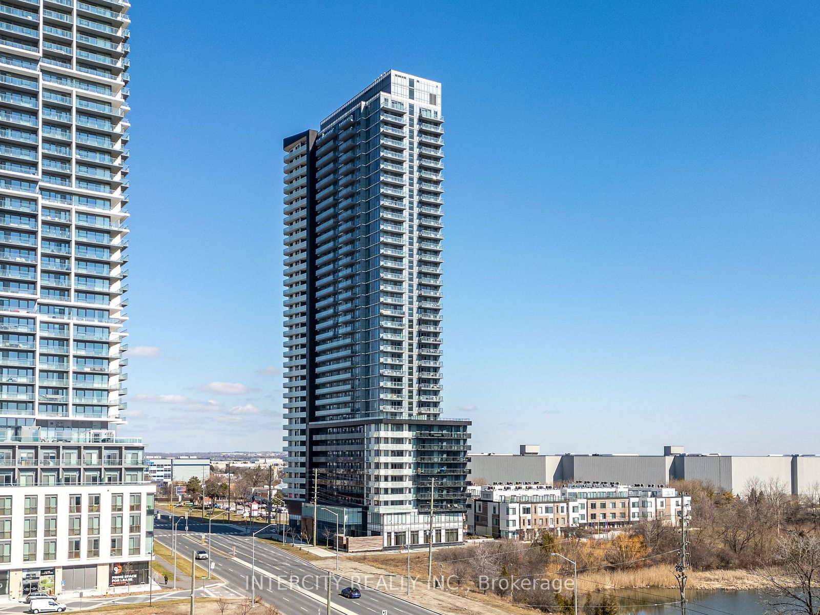 7895 Jane St, unit 2206 for sale