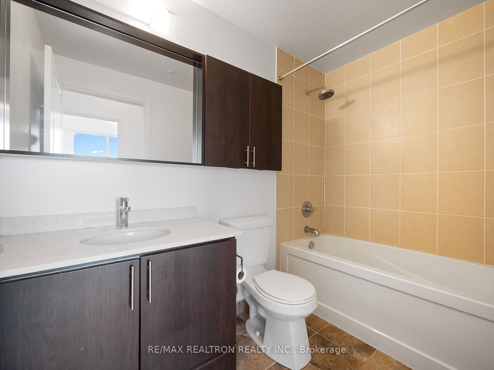 75 North Park Rd, unit 1509 for rent