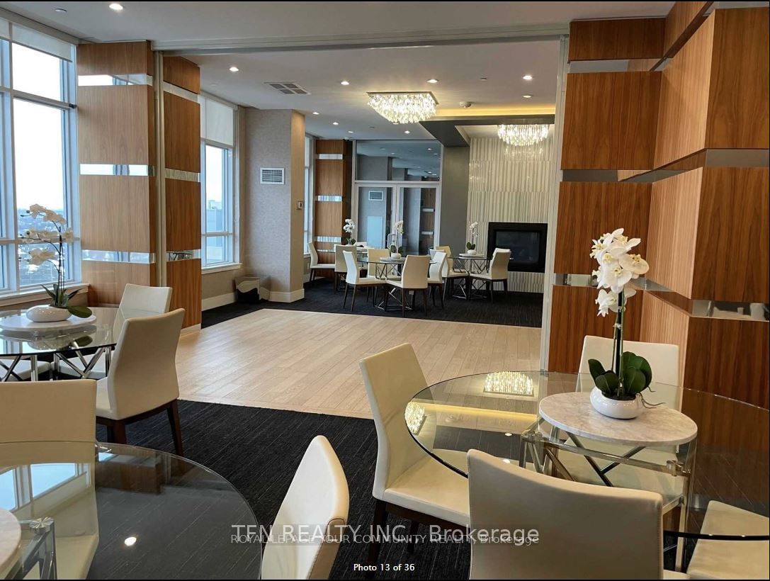 9201 Yonge St, unit 518 for sale