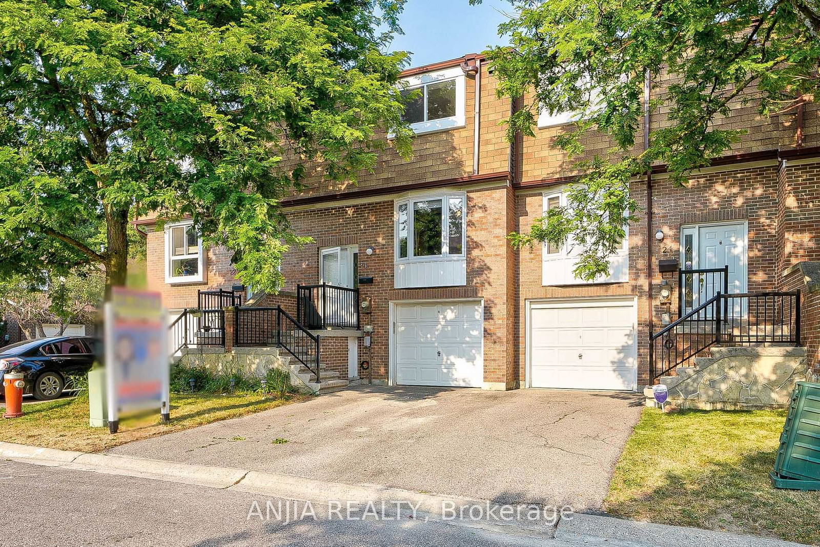 40 Castle Rock Drive Townhomes, Richmond Hill, Toronto