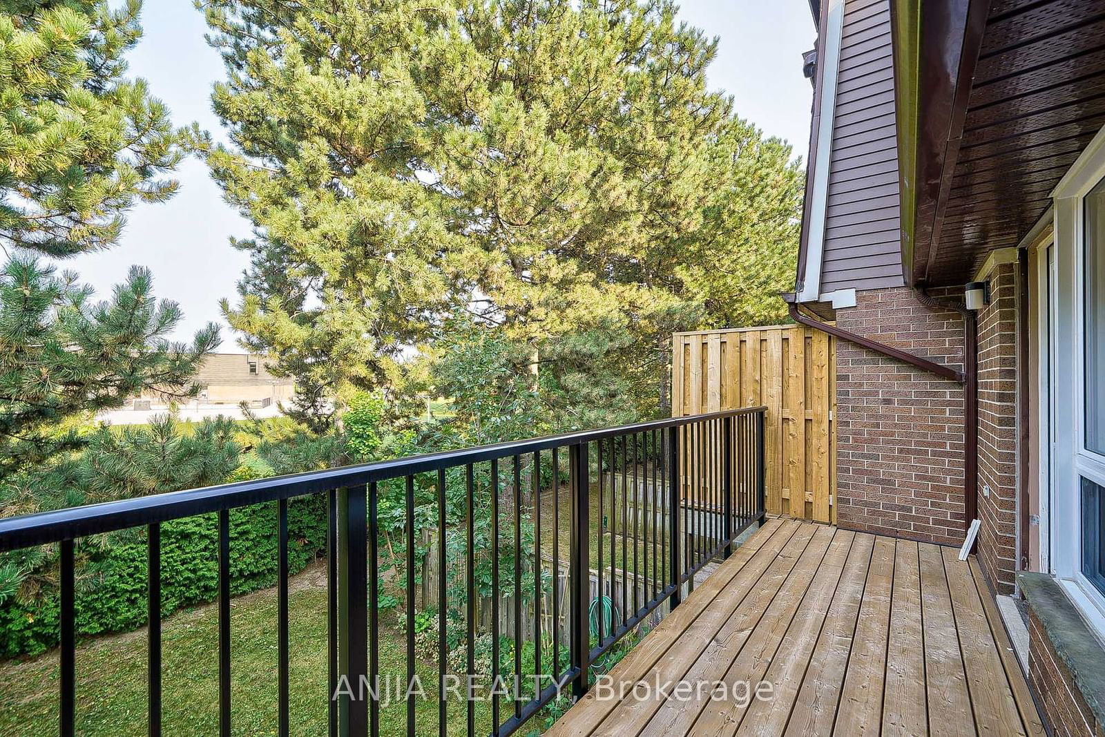 40 Castle Rock Drive Townhomes, Richmond Hill, Toronto