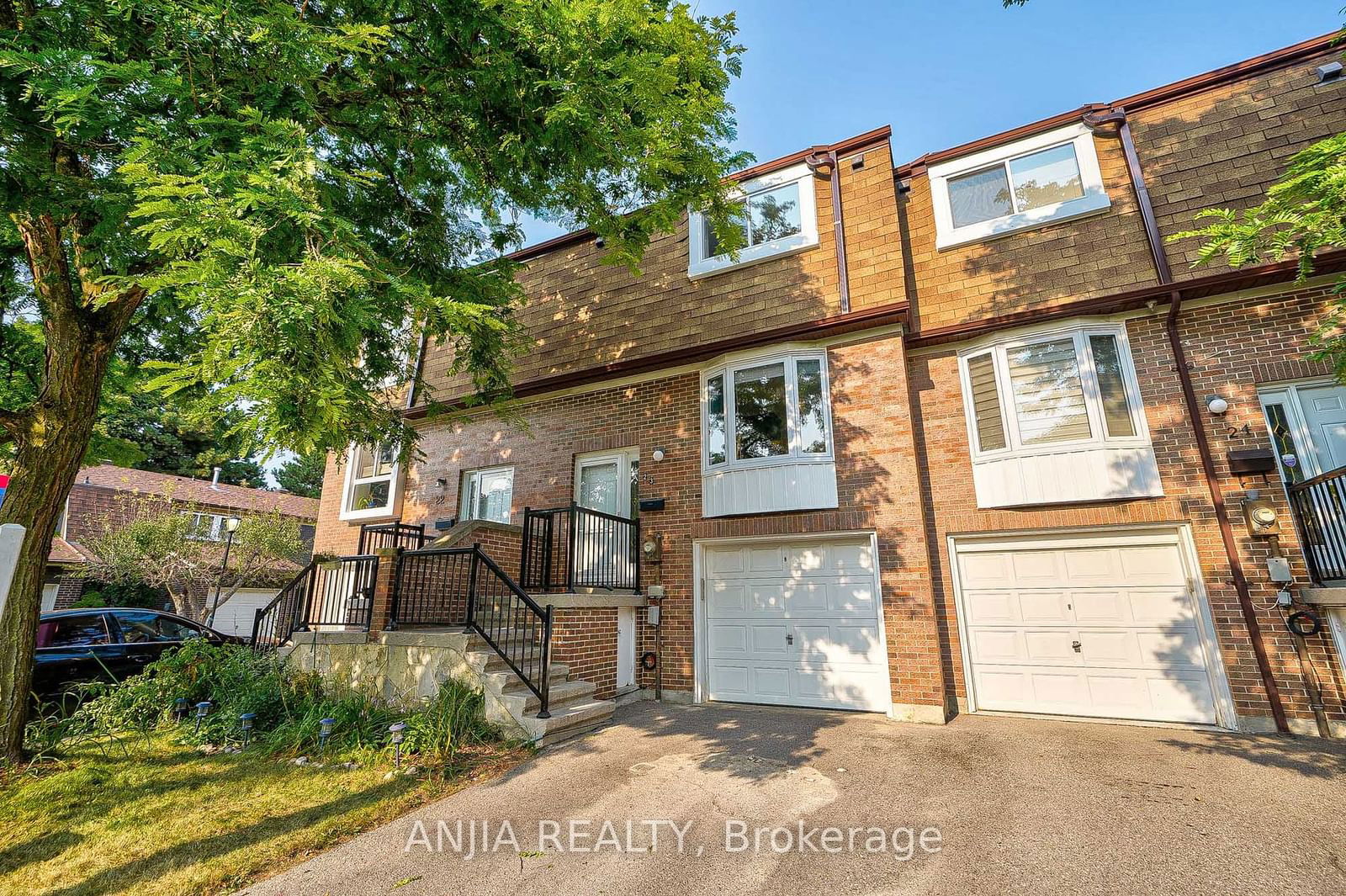 40 Castle Rock Drive Townhomes, Richmond Hill, Toronto