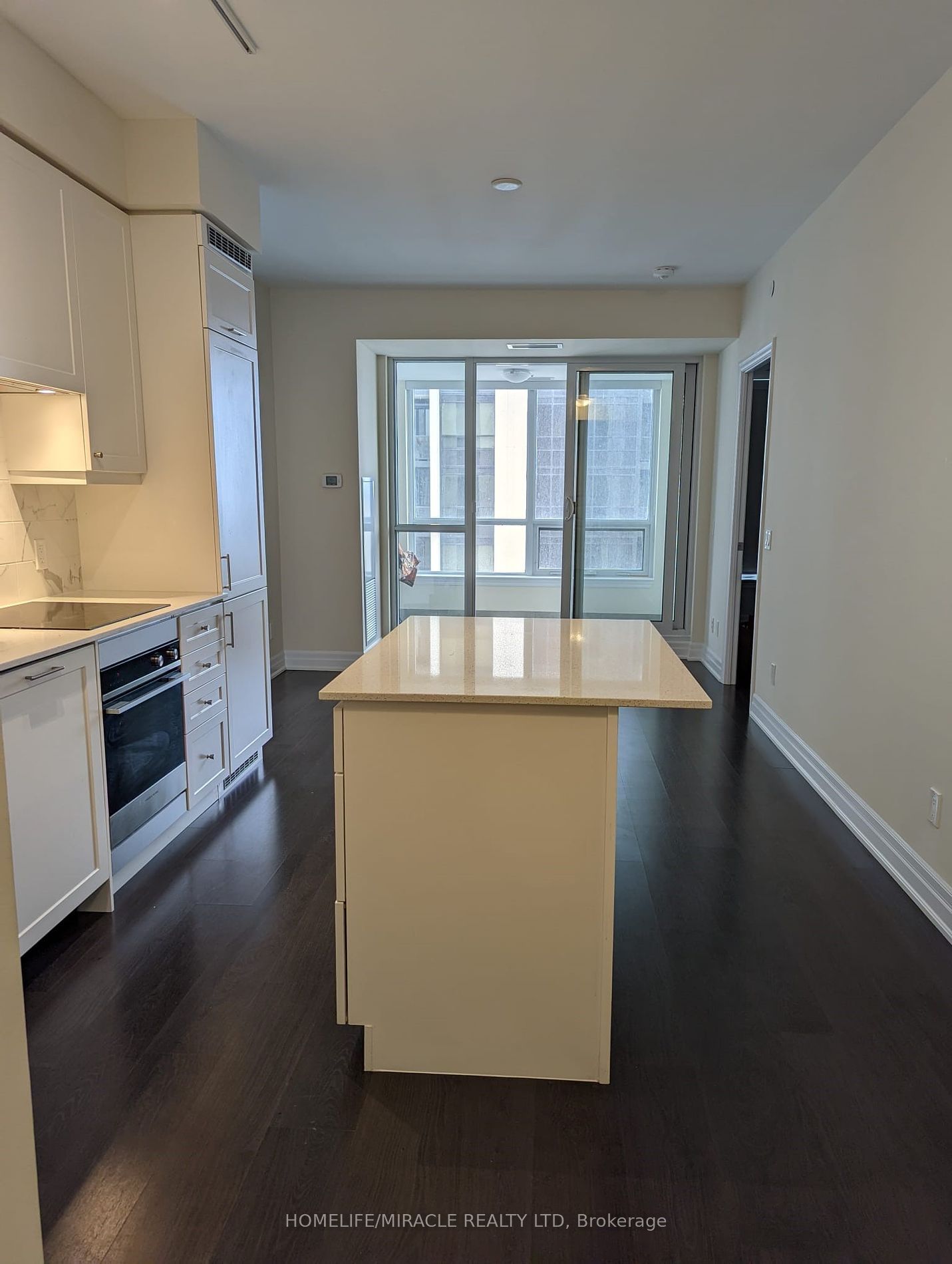 9085 Jane St, unit 1105 for rent