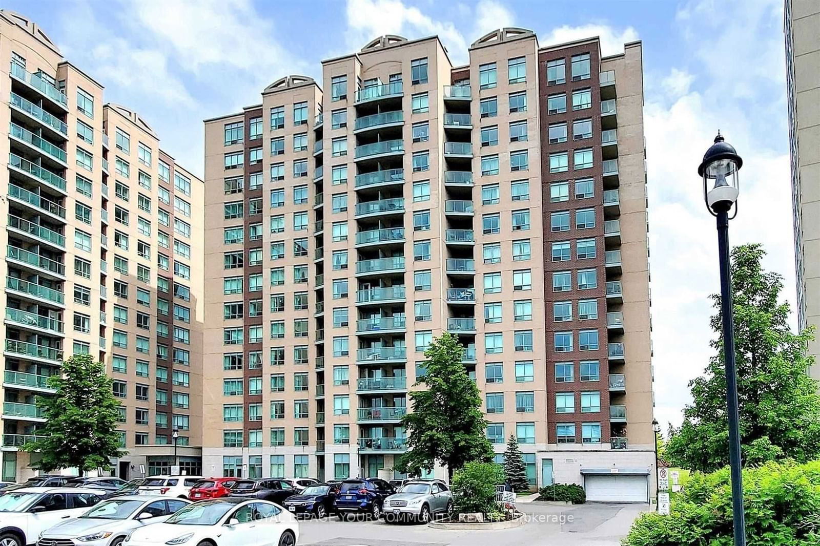 23 Oneida Cres, unit 1206 for rent