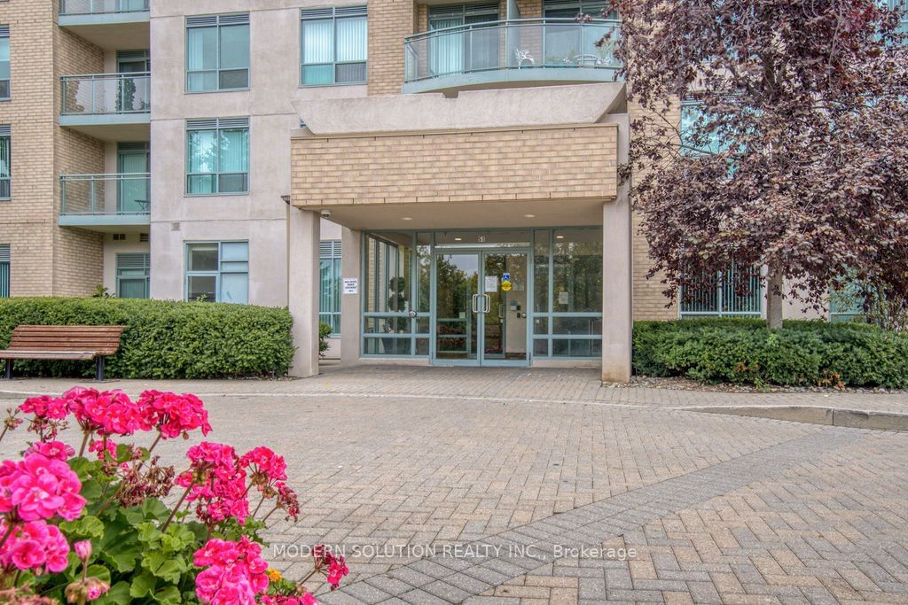 The Gates of Bayview Glen II Condos, Richmond Hill, Toronto