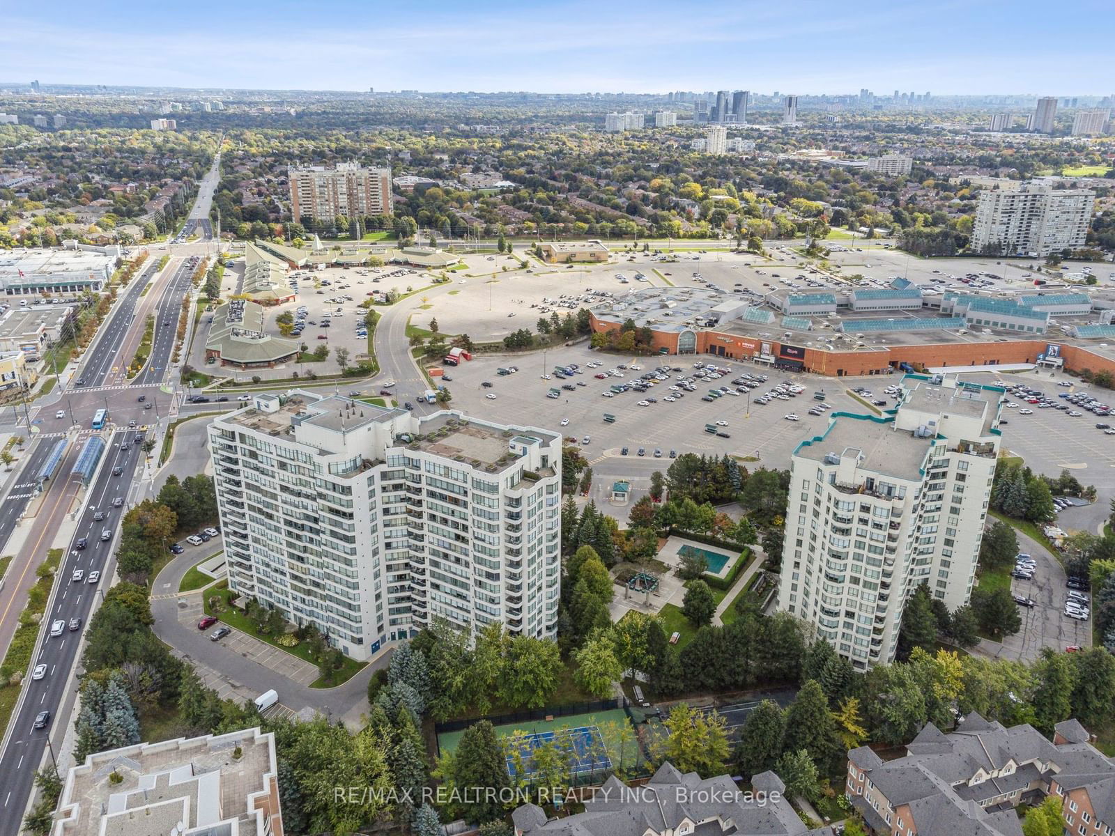 120 Promenade Circ, unit 406 for sale