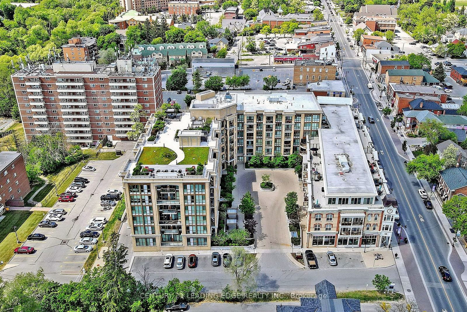 68 Main St N, unit 403 for sale