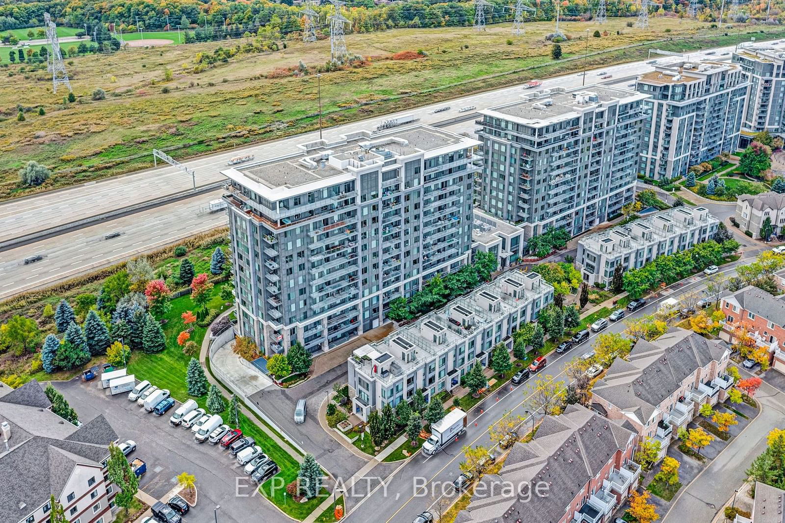 325 South Park Rd, unit 602 for sale