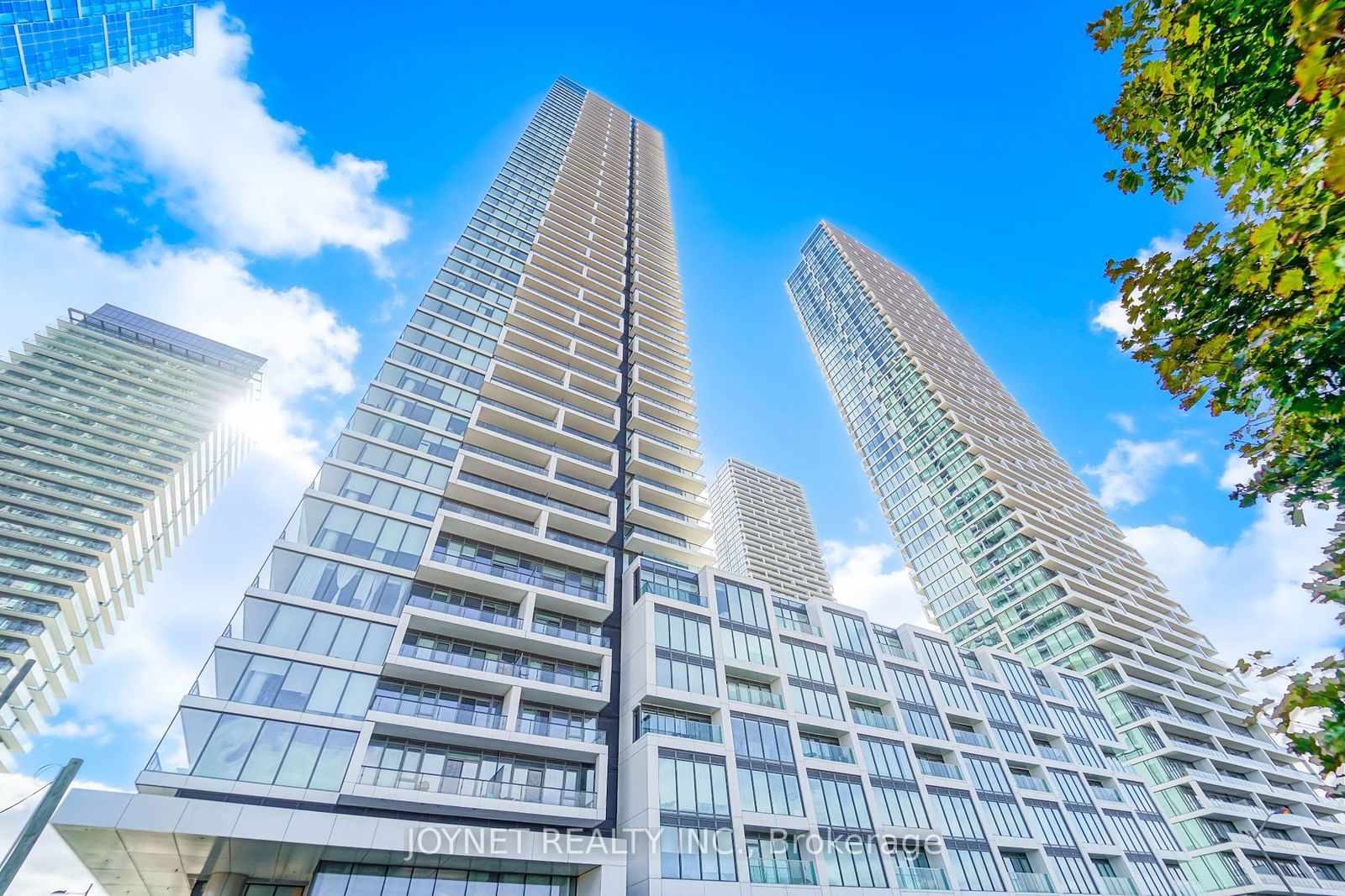 950 Portage Pkwy, unit 3905 for sale