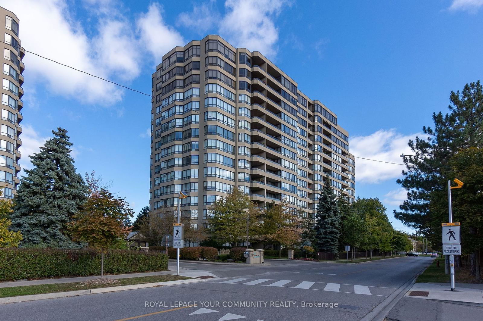 32 Clarissa Dr, unit 821 for rent