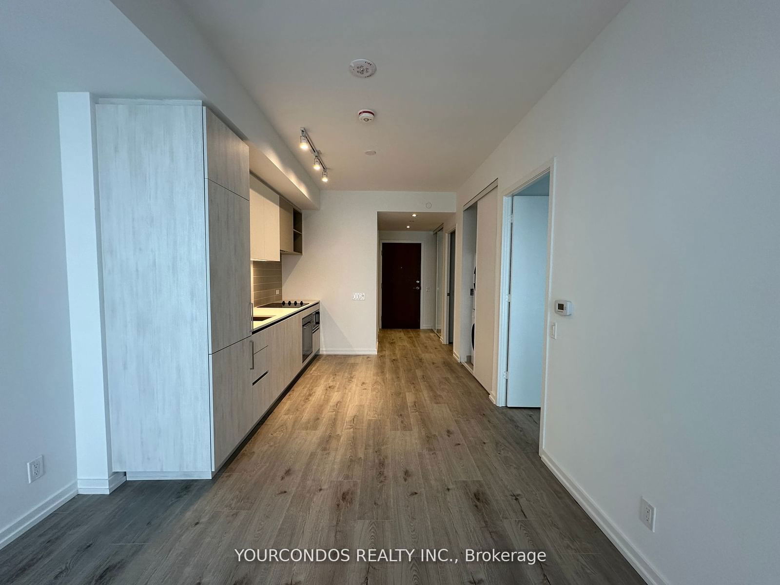 7890 Jane St, unit 5603 for rent