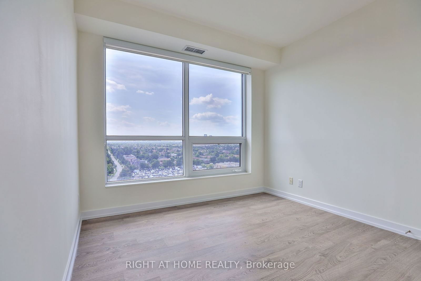 1 Grandview Ave, unit 1202 for rent