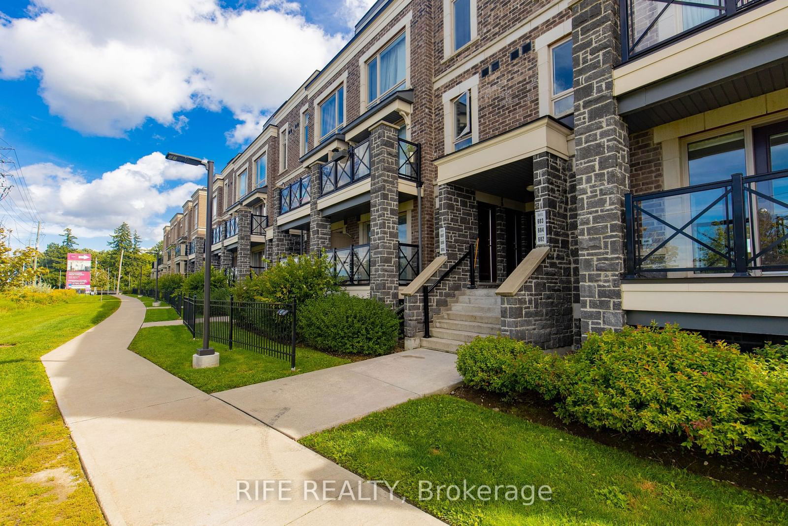 Grand Cornell Brownstones Townhomes, Markham, Toronto