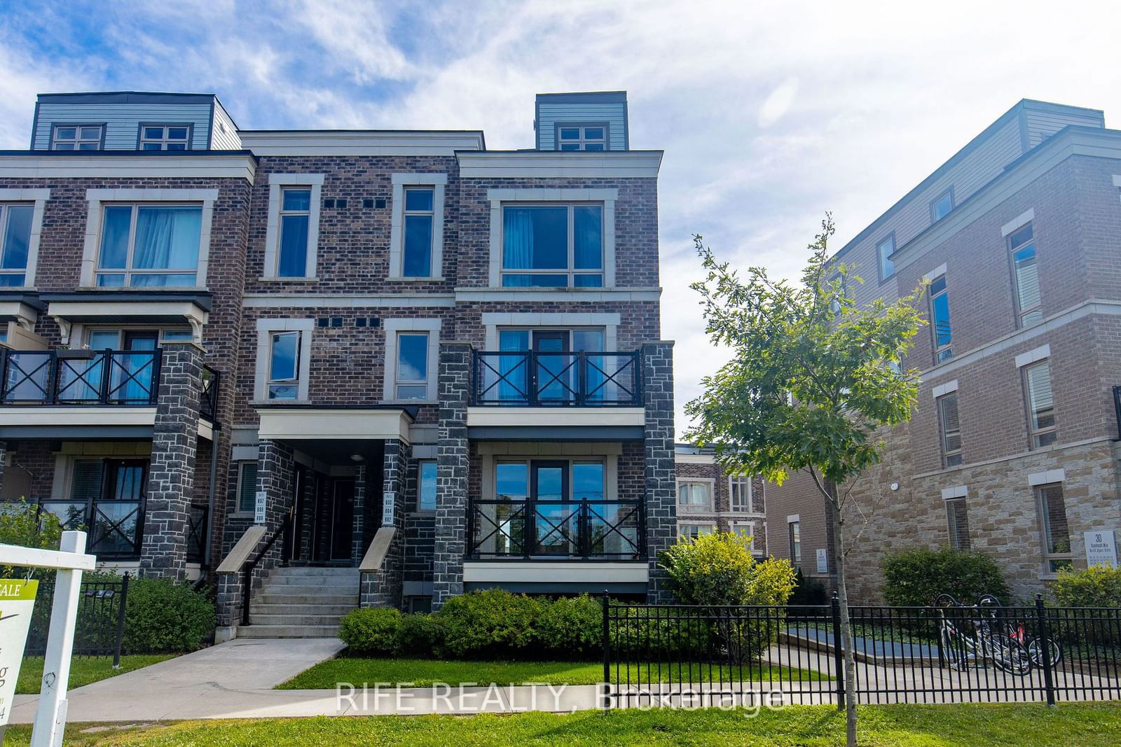 Grand Cornell Brownstones Townhomes, Markham, Toronto