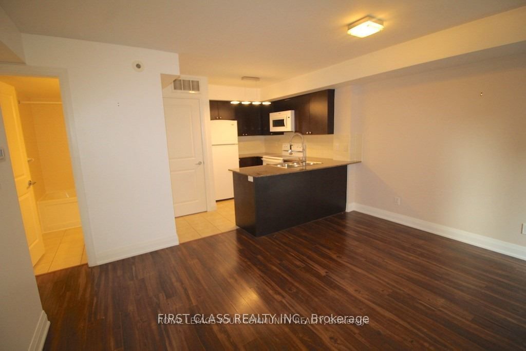 318 John St, unit 243 for rent