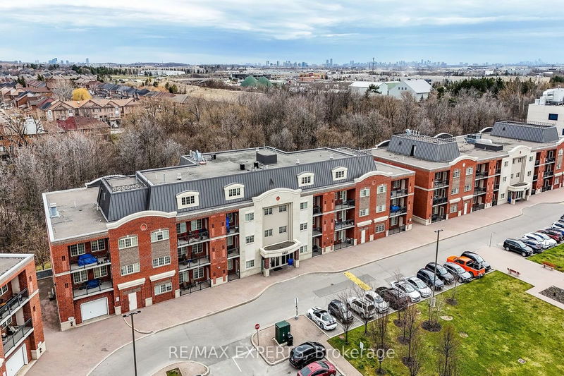 9451 Jane St, unit 206 for sale