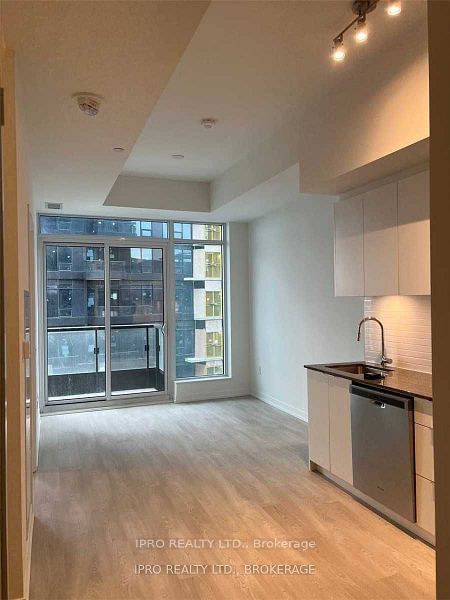 8868 Yonge St, unit 723E for rent