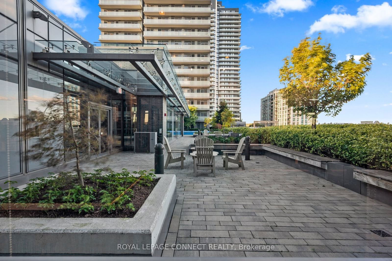 SkyCity Condos, Richmond Hill, Toronto