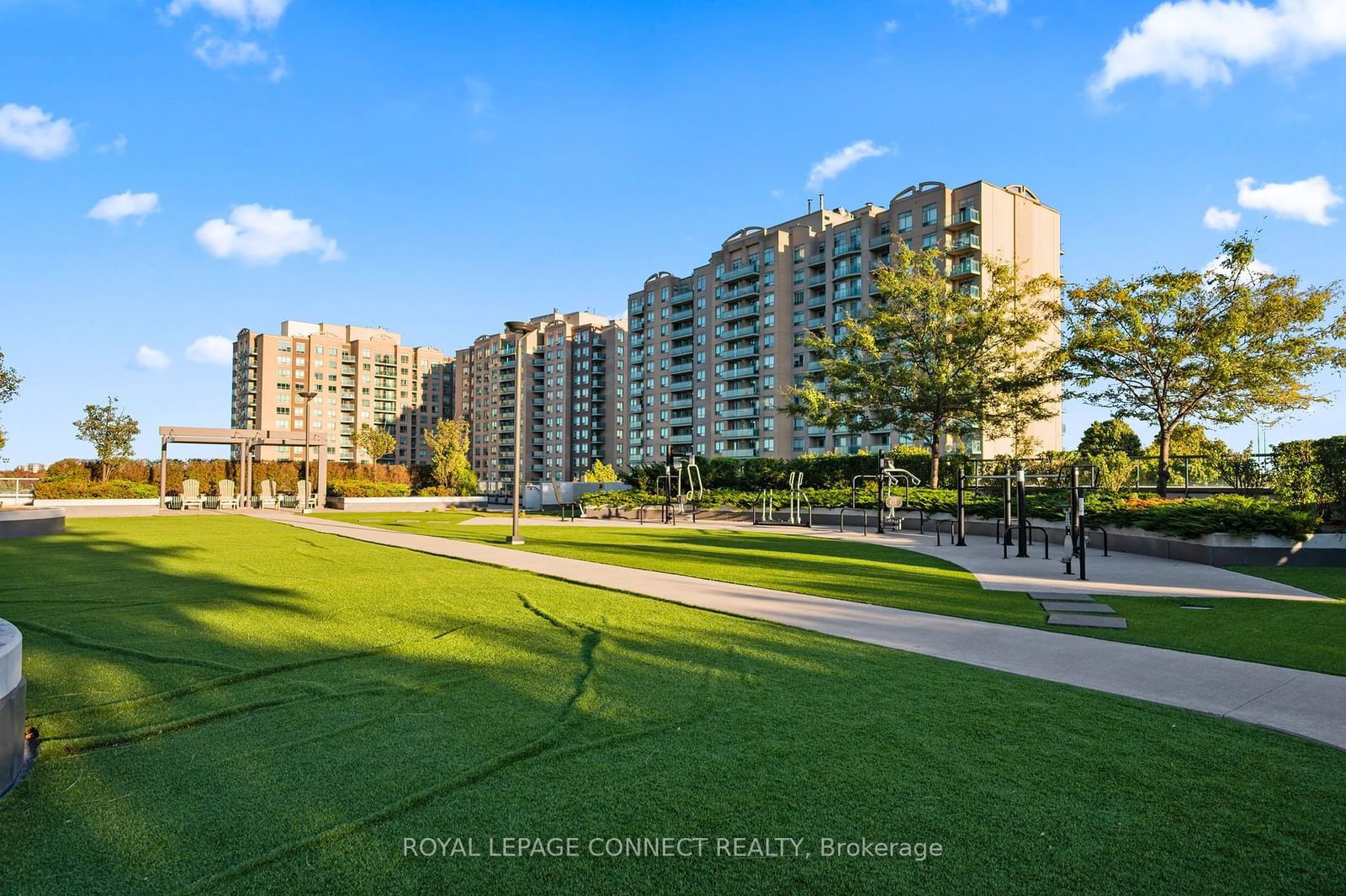 SkyCity Condos, Richmond Hill, Toronto