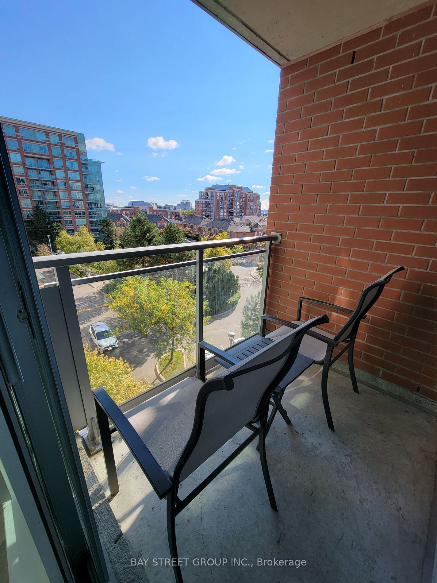 48 Suncrest Blvd, unit 601 for sale