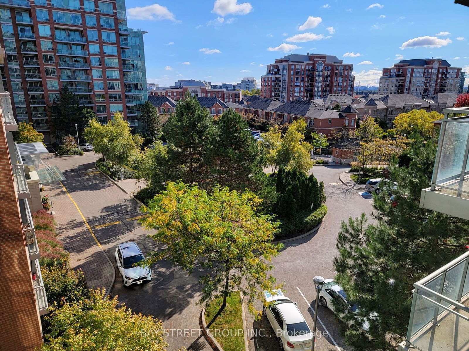 48 Suncrest Blvd, unit 601 for sale