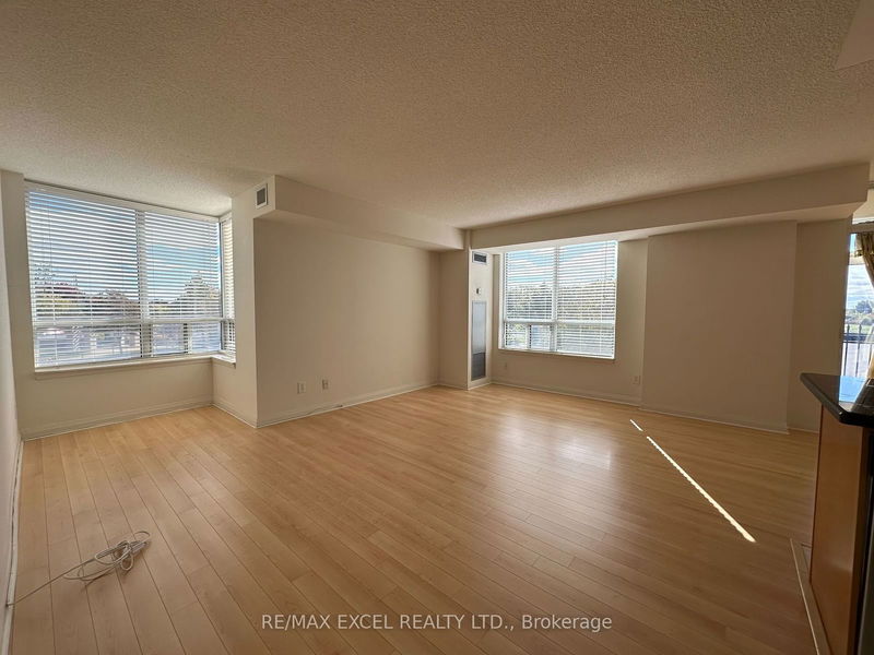 7363 Kennedy Rd, unit 220 for rent