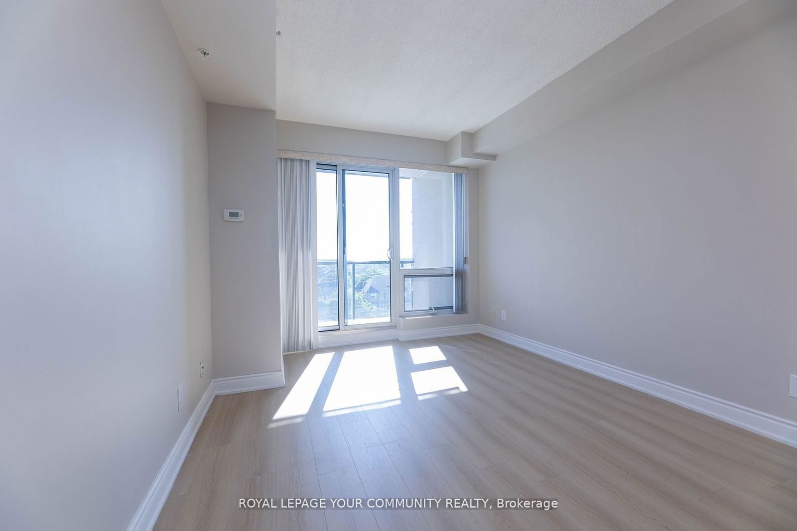 9090 Yonge St, unit 607 for rent