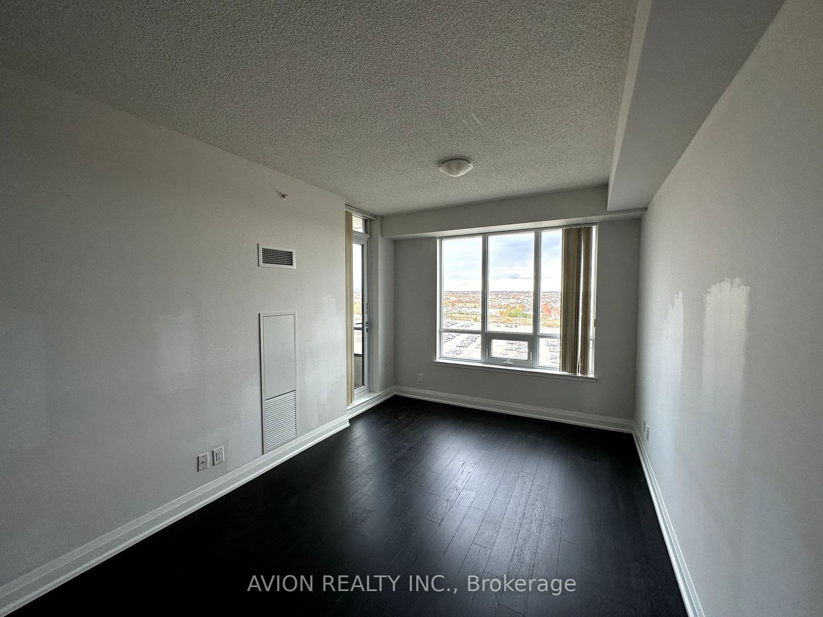 9582 Markham Rd, unit 907 for rent