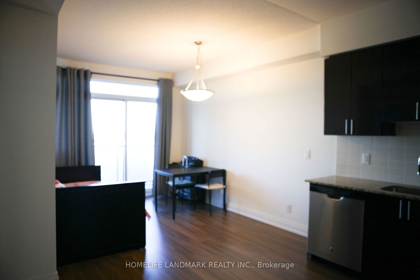 7167 YONGE St, unit 506 for sale