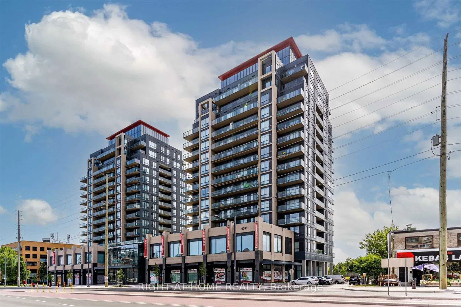 9088 Yonge St, unit 701A for rent