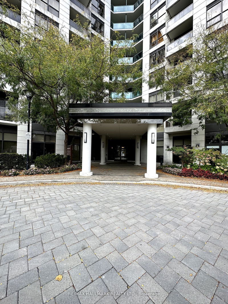 18 Harding Blvd, unit 428 for rent