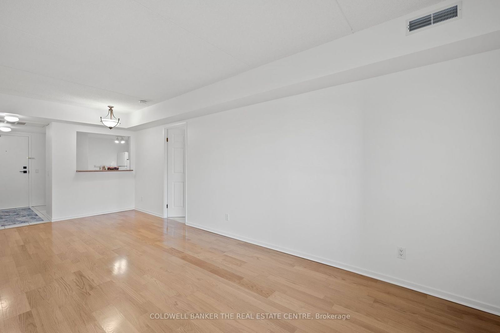 160 Wellington St E, unit 210 for sale