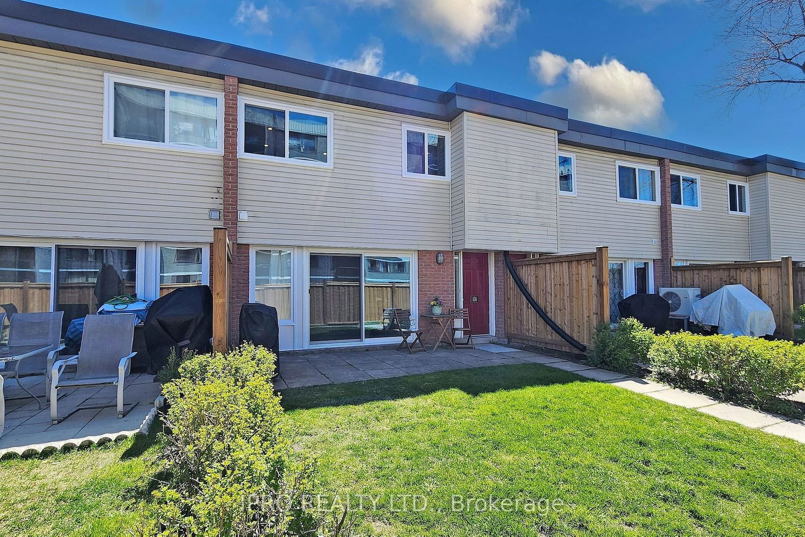 Country Lane Townhomes, Aurora, Toronto