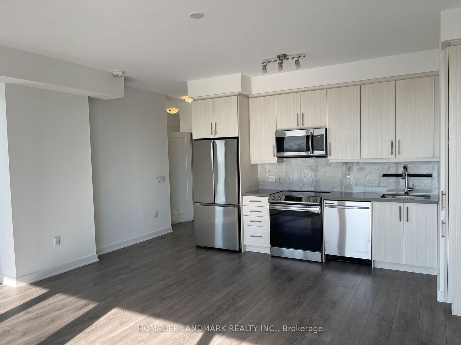 95 Oneida Cres, unit 1509 for rent