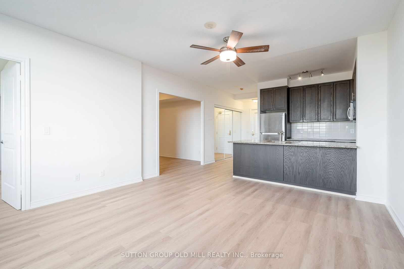 9245 Jane St, unit 515 for rent