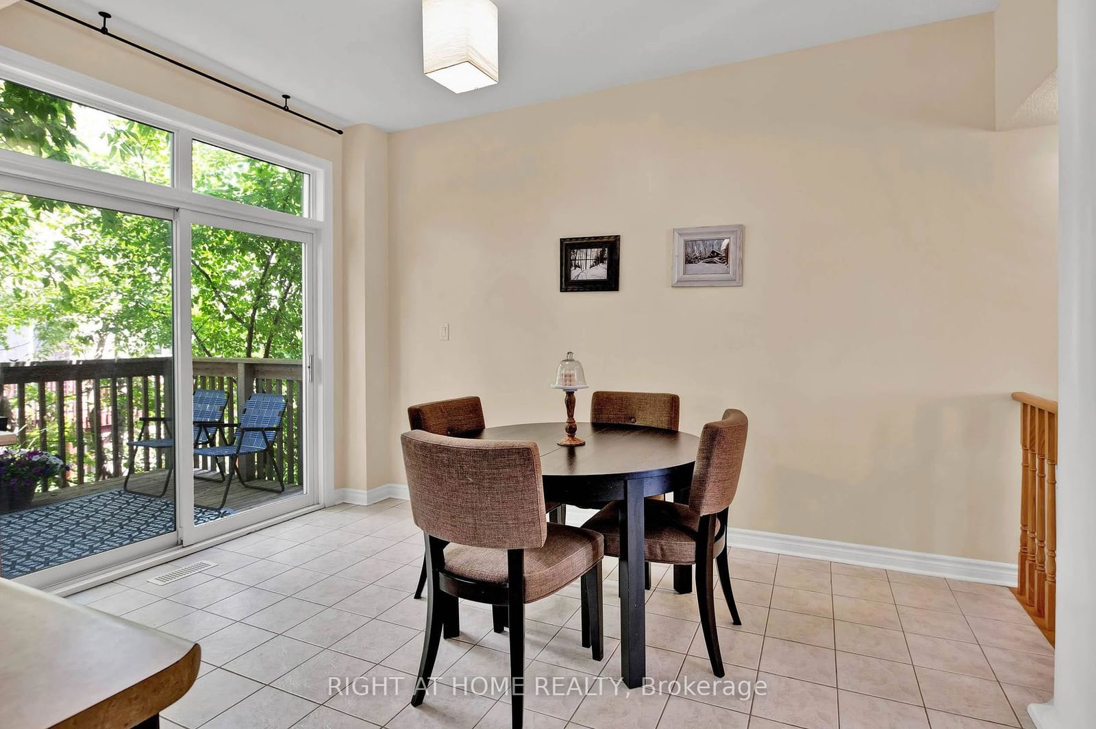 10 Post Oak Townhomes, Richmond Hill, Toronto